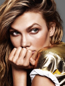 totallyinlovewithfashion:  Karlie Kloss in