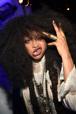 celebritiesofcolor:Erykah Badu attends the