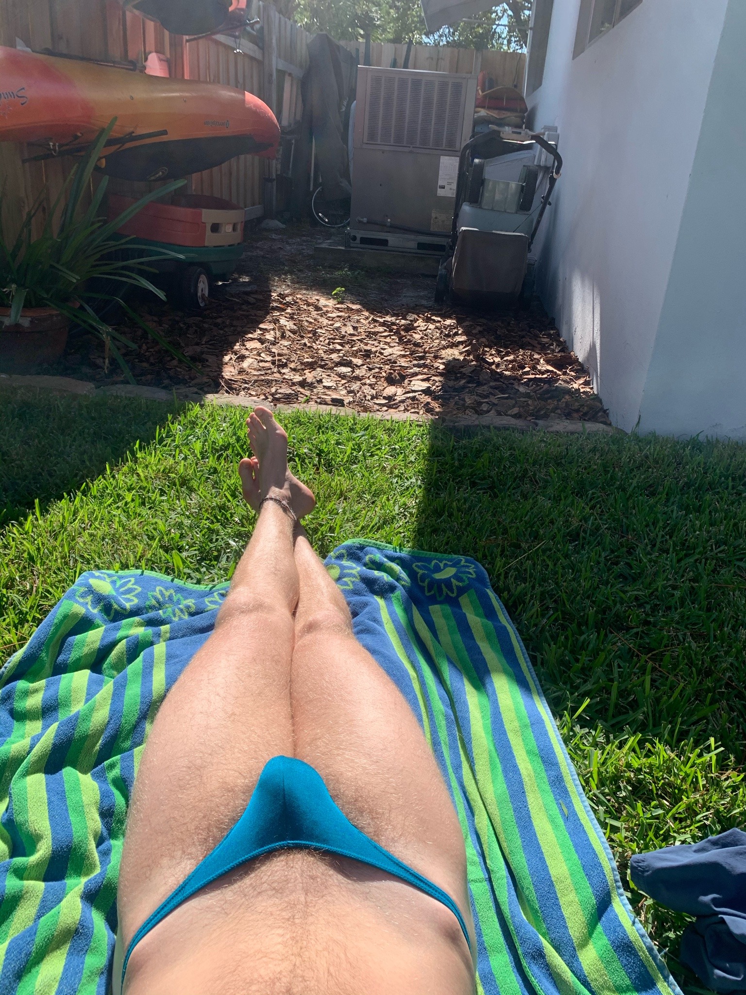 welcome-to-locas:bring back summer  so I can do this again
