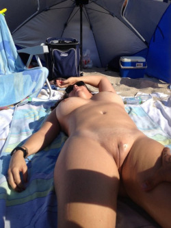 camping-sex:  nude-vacations:  Relaxing ….