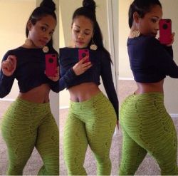 she2damnthick:  The Green Pants Tho