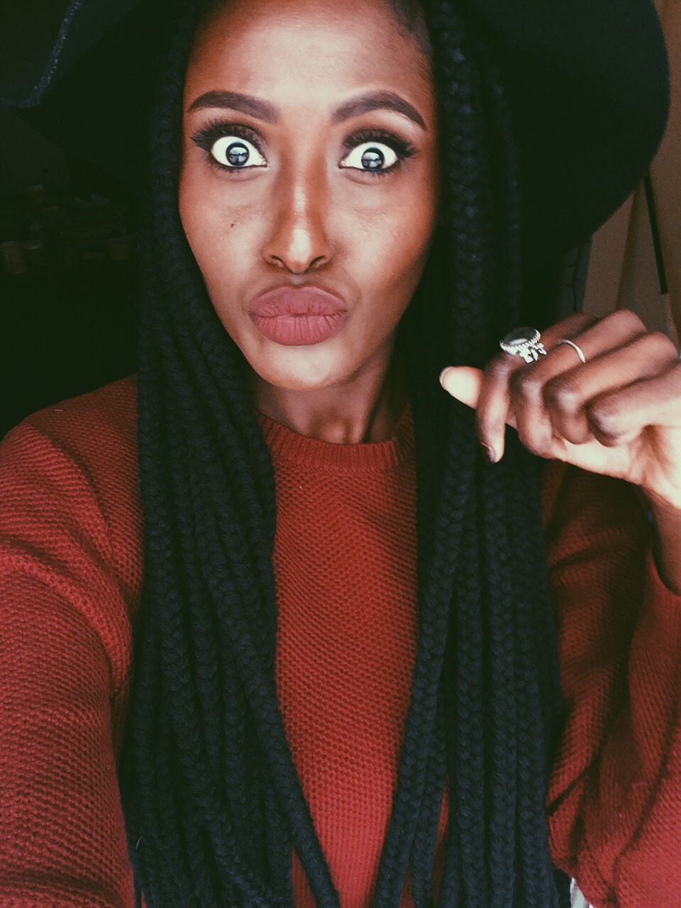 badbilliejean:  ethianese:  Because good selfie days are rare.  Beautiful. 