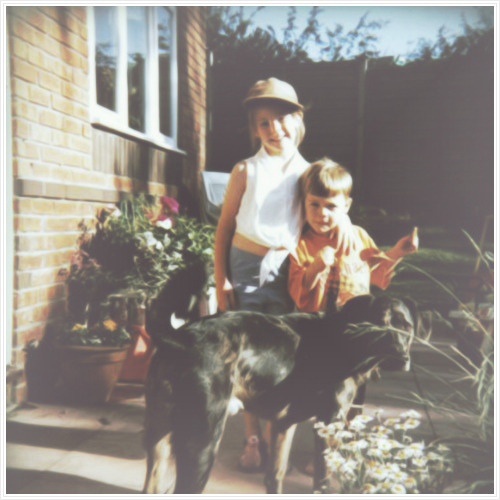  Baby Harry with her sister Gemma 