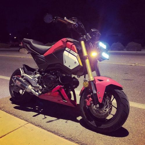 Added lower belly fairing. Next will come some more noticeable changes. #grom  www.instagram