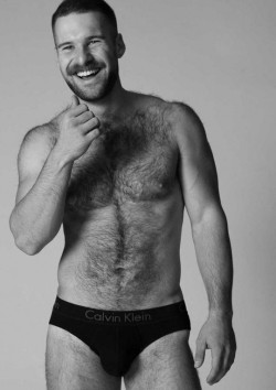 rugbyplayerandfan:  hairyathletes:  Matt