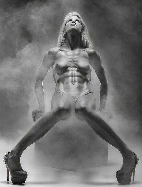 Female Muscle Comics
