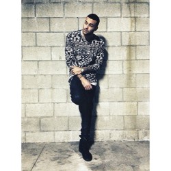 donbenjamin:  GOT MINE | #isabelmarantpourhm #hmisabelmarant #ootn #ootd  He&rsquo;s gorg. 