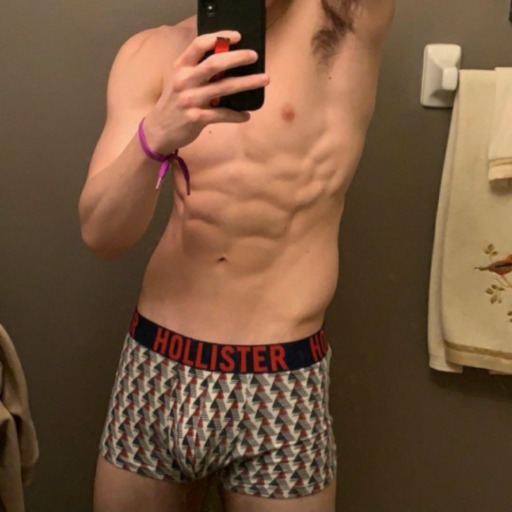 jockfan96:  Send me pictures of you jacking off in compression or sports gear bitches