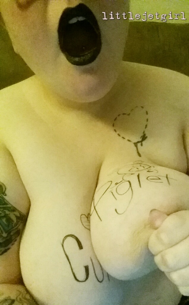 littlejetgirl:  Iâ€™ve been told Iâ€™m cute a lot lately, and I just might