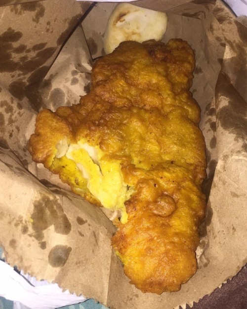 Porn #tortadepescado #fishnchips #deepfriedfish photos