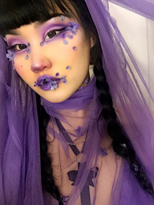 michellemoe:  Cutiepie harness Purple makeup tutorial 