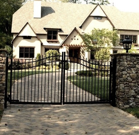 Charlotte Natural Stone PaversAn Example Of A Huge Traditional Partial Sun Front Yard Stone Outdoor Sport