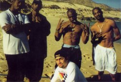 paulobeats:  Tupac, Snoop, Daz &amp; Kurupt on the beach…