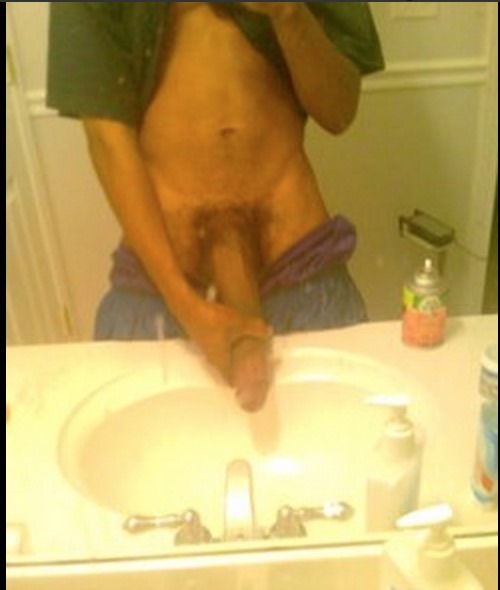 seeker310:  texaslove2013:  coqueto69:  monstergodcock:  https://twitter.com/blessednmypantz