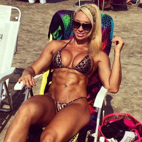 loveoffemalemuscle:  Terrific core
