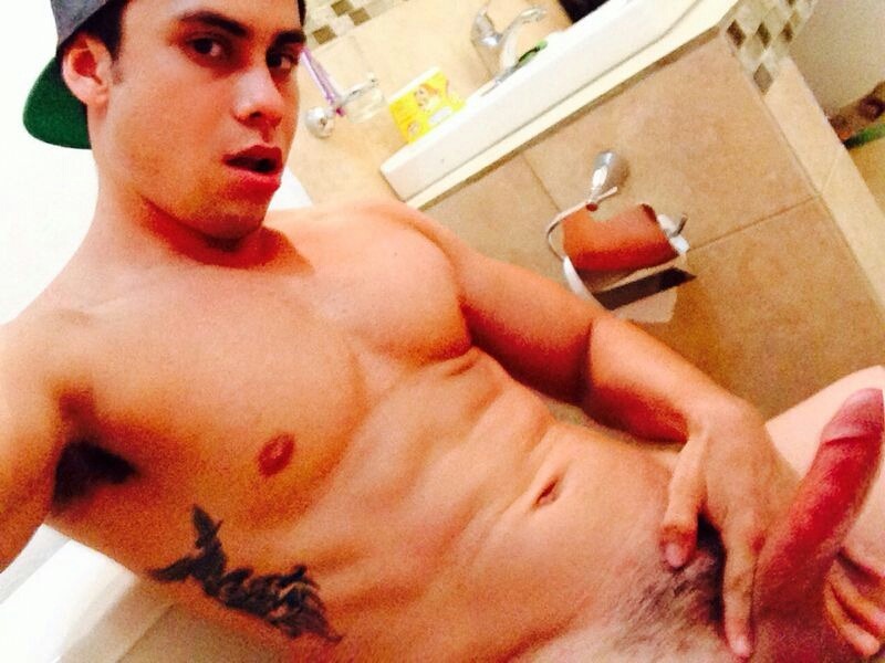 zorritasinternacional:  El sexy Rafael desde Gdl para sus hogares. #Gaygdl #sexy