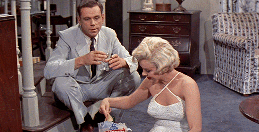 roseydoux:  Marilyn eating potato chips in The Seven Year Itch (1955) 