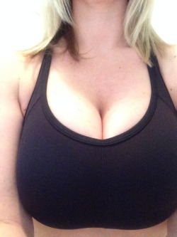 funbaggery:  A 34F co-worker admitted requiring five (5) sports bras when jogging. This is inadequate.
