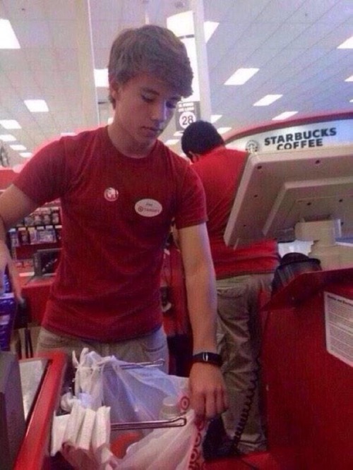 artichokeonthisdick: all these people are going crazy for this “Alex from target” guy bu