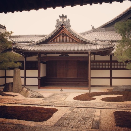No.874 at Myoshinji Temple, Kyoto, JapanEntrance needs grace and charity.