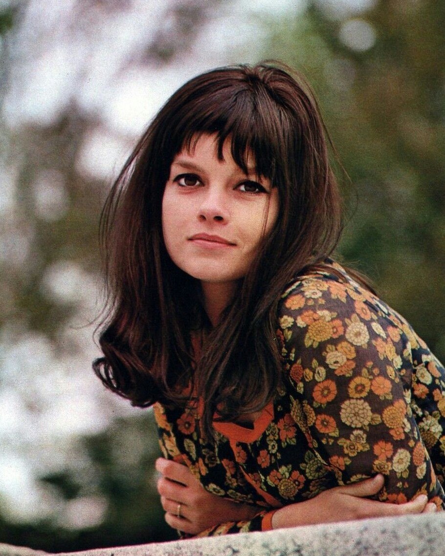 xxhorace:  Genevieve Bujold