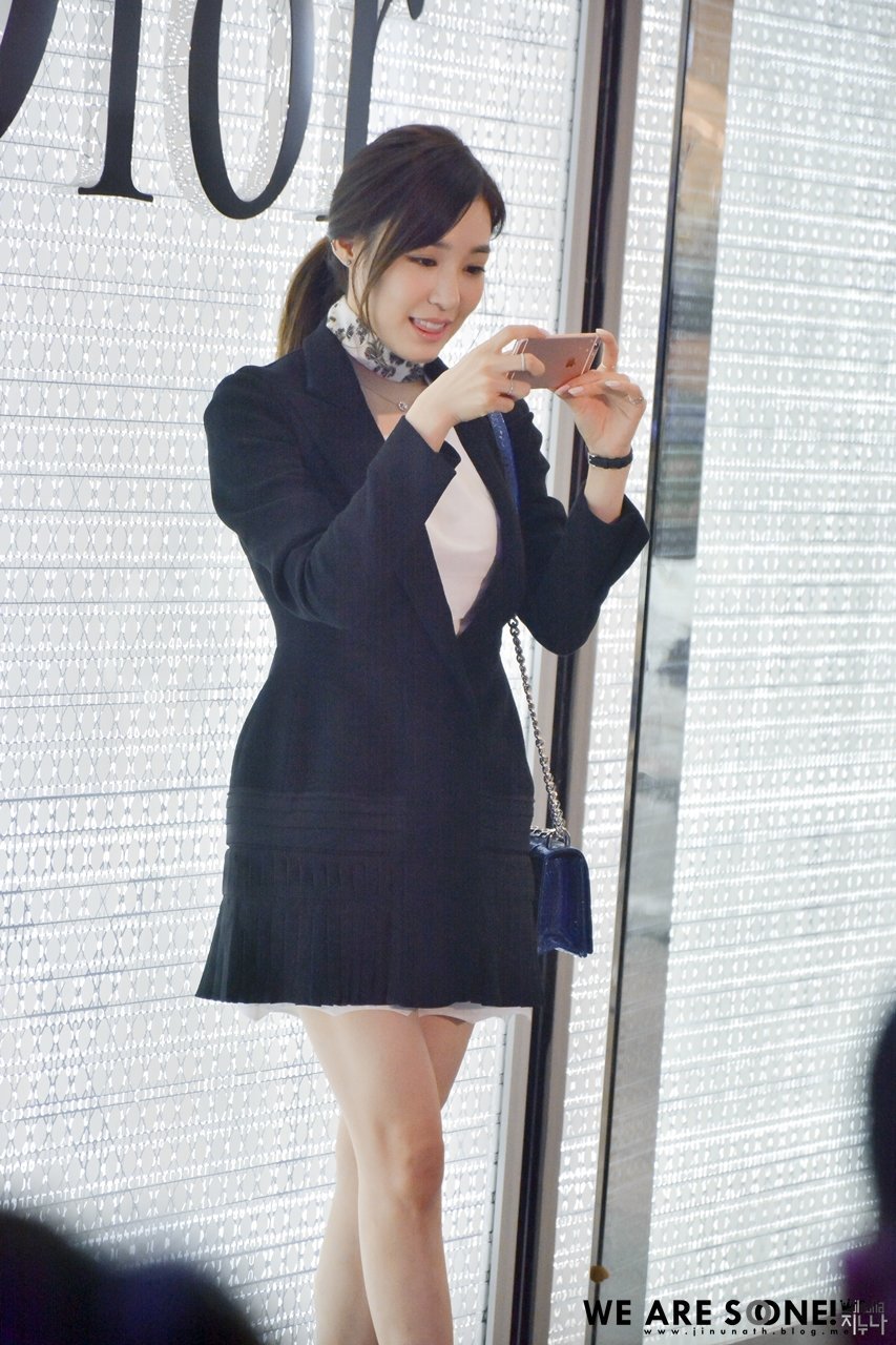 fy-girls-generation:  WE ARE SO ONE! 