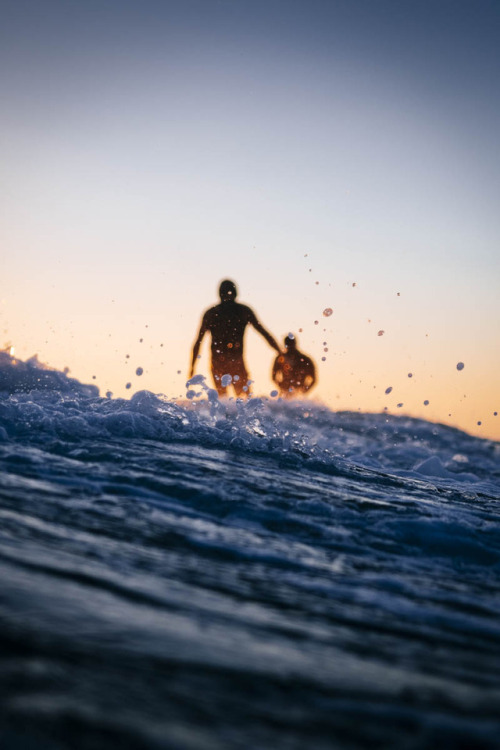 Warm horizon on the Gold Coast www.noaddedlight.com / Instagram @kalle.lundholm