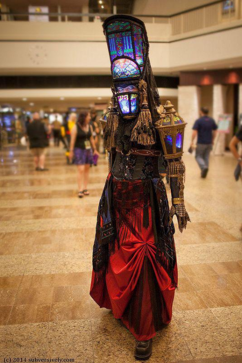 steampunktendencies:This amazing glowing like stain glass costume. “Abbey” is the creation of Paige 