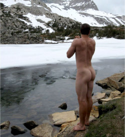 butts-n-bulges:  Butts-N-Bulges - hot guys