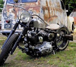pugbobber:  Good bike 🏍#motorcycle #bobber#custom#cafe#chopper#ride#bike#harleydavidson#caferacer#sportster#caferacer
