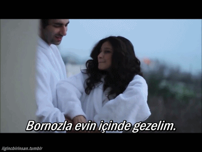ilgincbirinsan:  Hazırlarken duygulanmak vardır birde… ilgincbirinsan.tumblr.com 