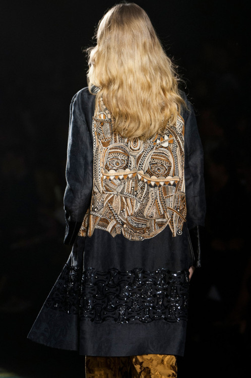 brunamuratori: Dries Van Noten SS15 Details | Embroidery and Sequins Jacket ✽☽ ☼