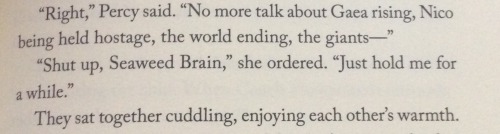 supremelordofthebathrooom:friendly reminder that annabeth likes being held by percy :)))