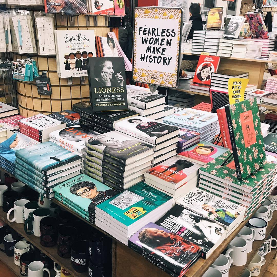 strandbooks:
“Truth 💪🏽💪🏻💪🏿💪🏼💪🏾 New table on the main floor for all you fearless women & your allies. 🔝Link in bio to all picks 🔝 #fearlesswomen #feministandproud #womenshistorymonth #intersectionalfeminism (at Strand Book Store)
”