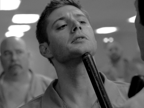 spn-idjits-guide-to-hunting: Dean + Alternative Universes