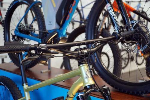 aces5050:(via 2020 Marin lineup adds lots of steel adventure bikes & new Headlands carbon gravel