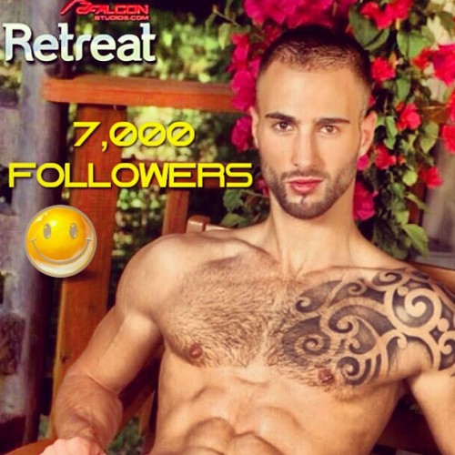 willhelmxxx:  Thanks all of u to follow me again & again // nice to see all ur message and attention. Xxx will
