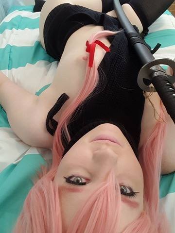 sleepingqueenregina: I’m about to get older again guys! Less than a week before my birthday hits……. I’m getting old.   In honor of me aging I’m releasing a selfie set for the next 2 weeks. Yuno is very excited to show you how she looks in her