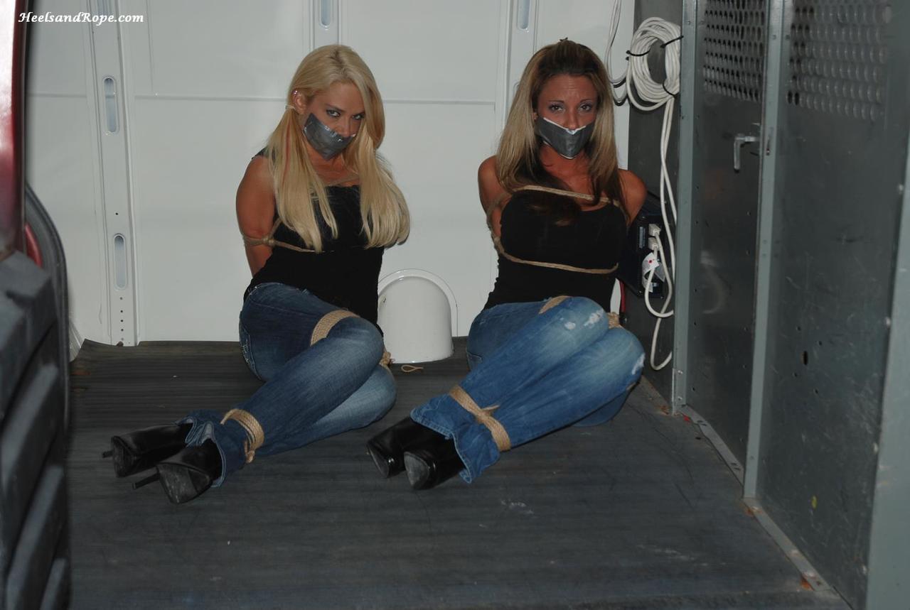 bondagehedgehog:  Nicki Masters and Destiny (aka Courtney Robinson)