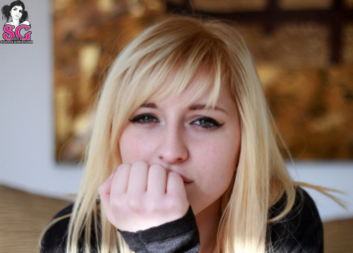 sets-abridged:  Alyson - ‘J’Adore’ - Suicidegirls