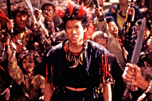 Its my man Rufio(Dante Basco) & the Lost Boys from the 1991 film Hook. His costume was super dop