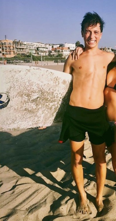 kylewithers7373:  Skyler is so sexy 😍