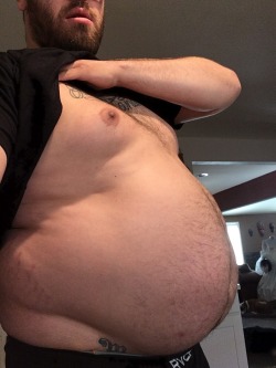 Keepembloated:  Avissani91:  Peek-A-Boo! 👻  It’s Hard To Hide A Belly That Big.