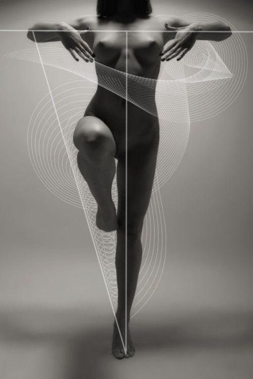 dreamnudes: EROTIC GEOMETRY PART 2/2. Author: Unknown. If you know about the author of these photos, please send me a message.