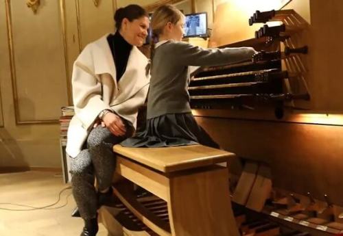 On Monday, February 17, 2019, Crown Princess Victoria and Princess Estelle of Sweden visited the Chu