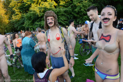 titsandtires:  2014 World Naked Bike Ride