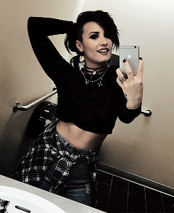 ilysfm-ddlovato:  useyourmelody-deactivated201503: