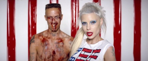 zef-kat:  made these screencaps to use as wallpapers/backgrounds. thought i’d share. enjoy. xx