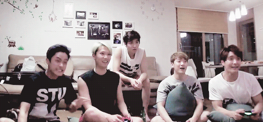 ftlsland: ftisland playing video games