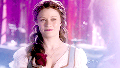 lunalovelight:  “Belle has gained a significant amount of intelligence over the years due to her love of books, providing her with a wide vocabulary, active imagination and open mind. She is very confident and outspoken in her opinions, and seldom